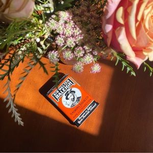 VINTAGE Sir Walter Raleigh Tobacco Tin